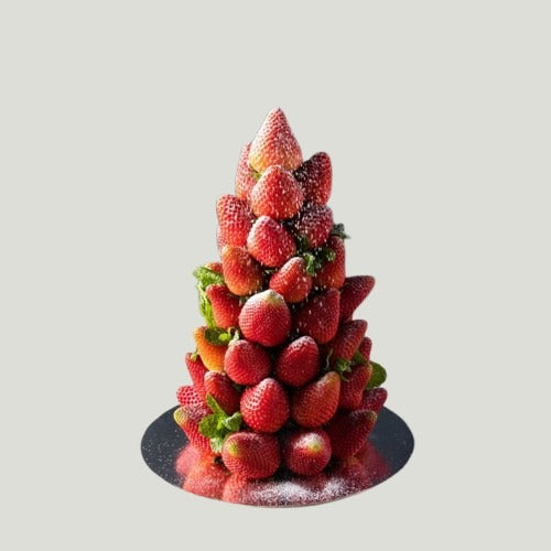 BERRY CHRISTMAS TREE