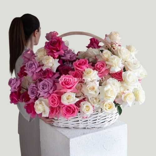 LUXURY ROSES IN BASKET