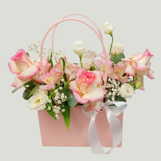 ROSES in CUTE PINK BAG