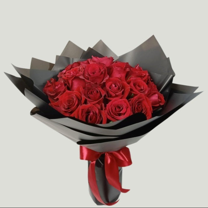25 RED ROSES BOUQUET