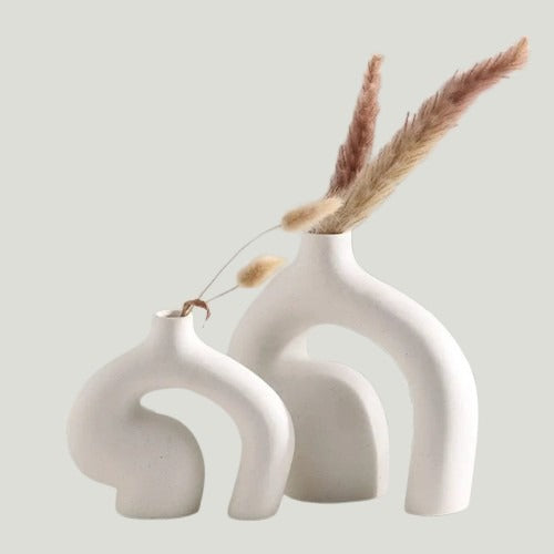 MODERN ABSTRACT VASE SET