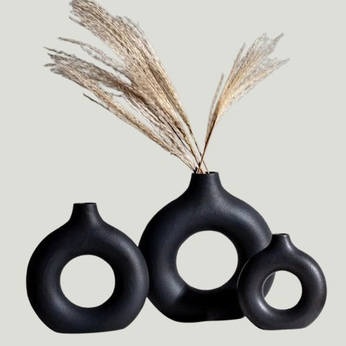 BLACK DONUT FLOWER VASE