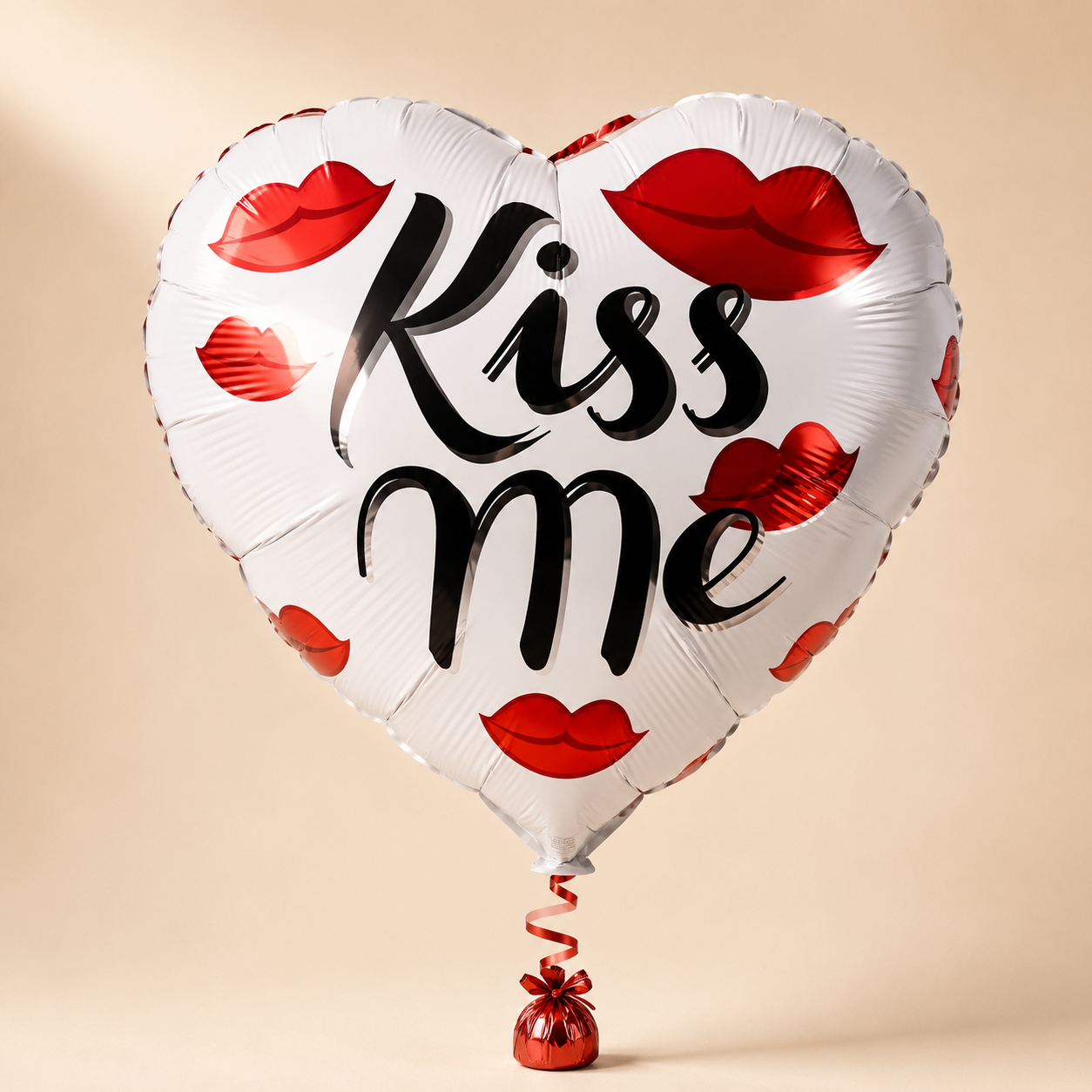 KISS ME BALLOON