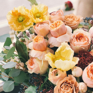 Luxury floral gift sets for anniversaries