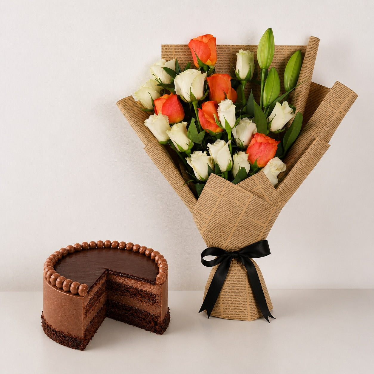 Bouquet With Cake Gift Set