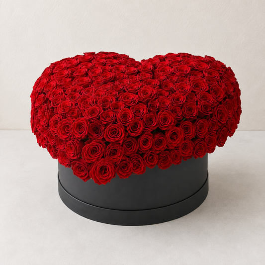 LUXURY RED ROSES HEART